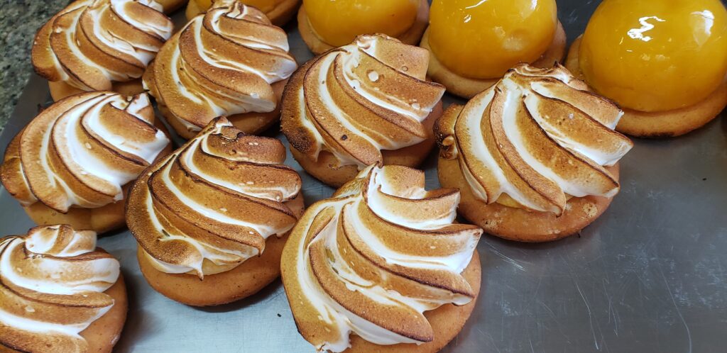 Tartelettes au citron et citron meringué