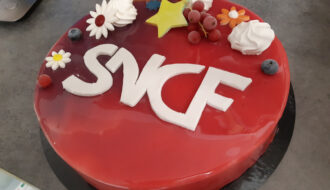 Gâteau aux couleurs de la SNCF